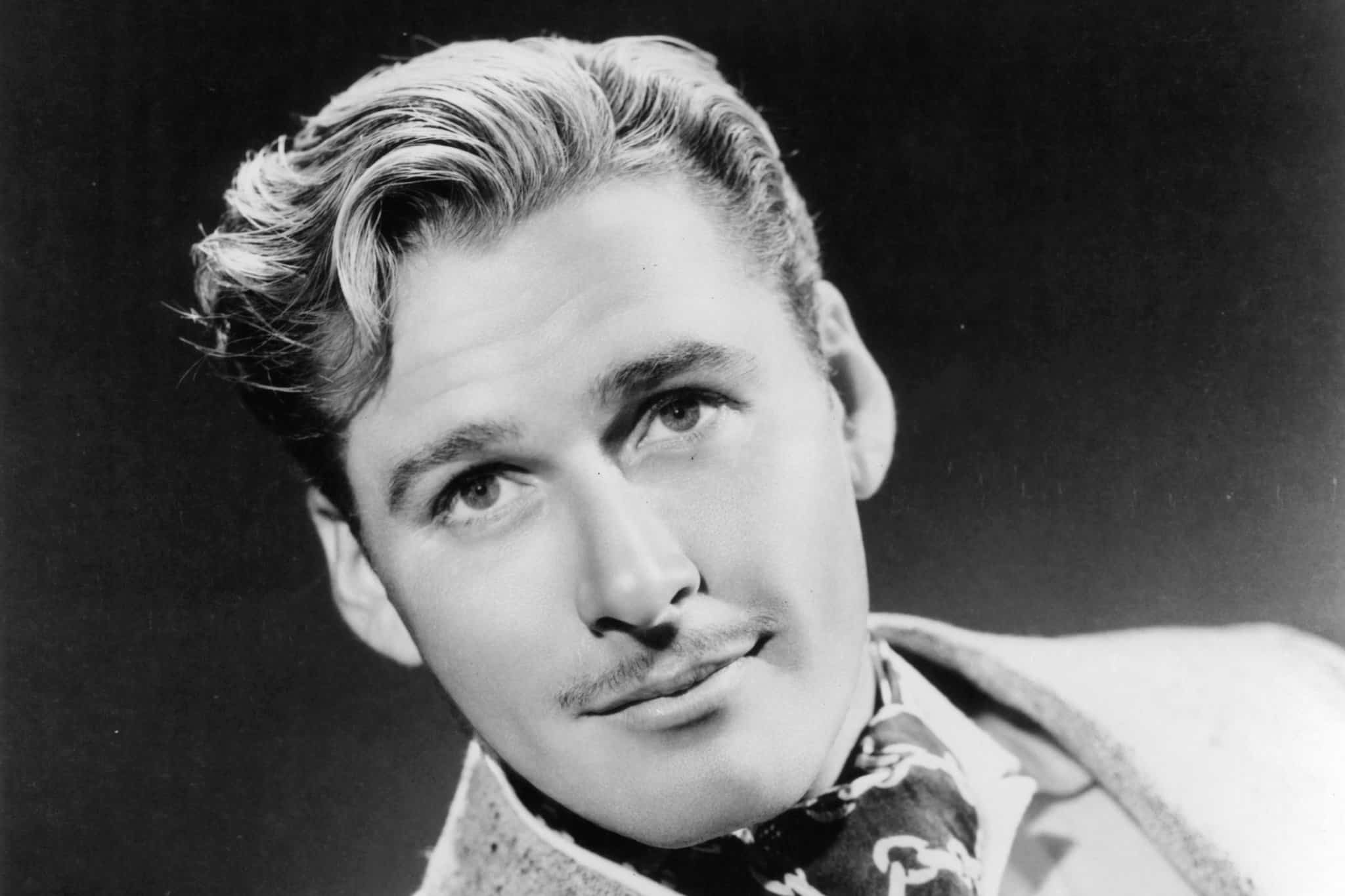 Kevin Kline as Errol Flynn in 'The Last of Robin Hood' - The New York Times